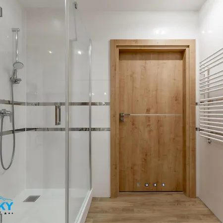 Bluesky - Pusta 8 - Nowoczesne Z Parkingiem Podziemnym Blisko Szlakow I Wyciagow Apartmán